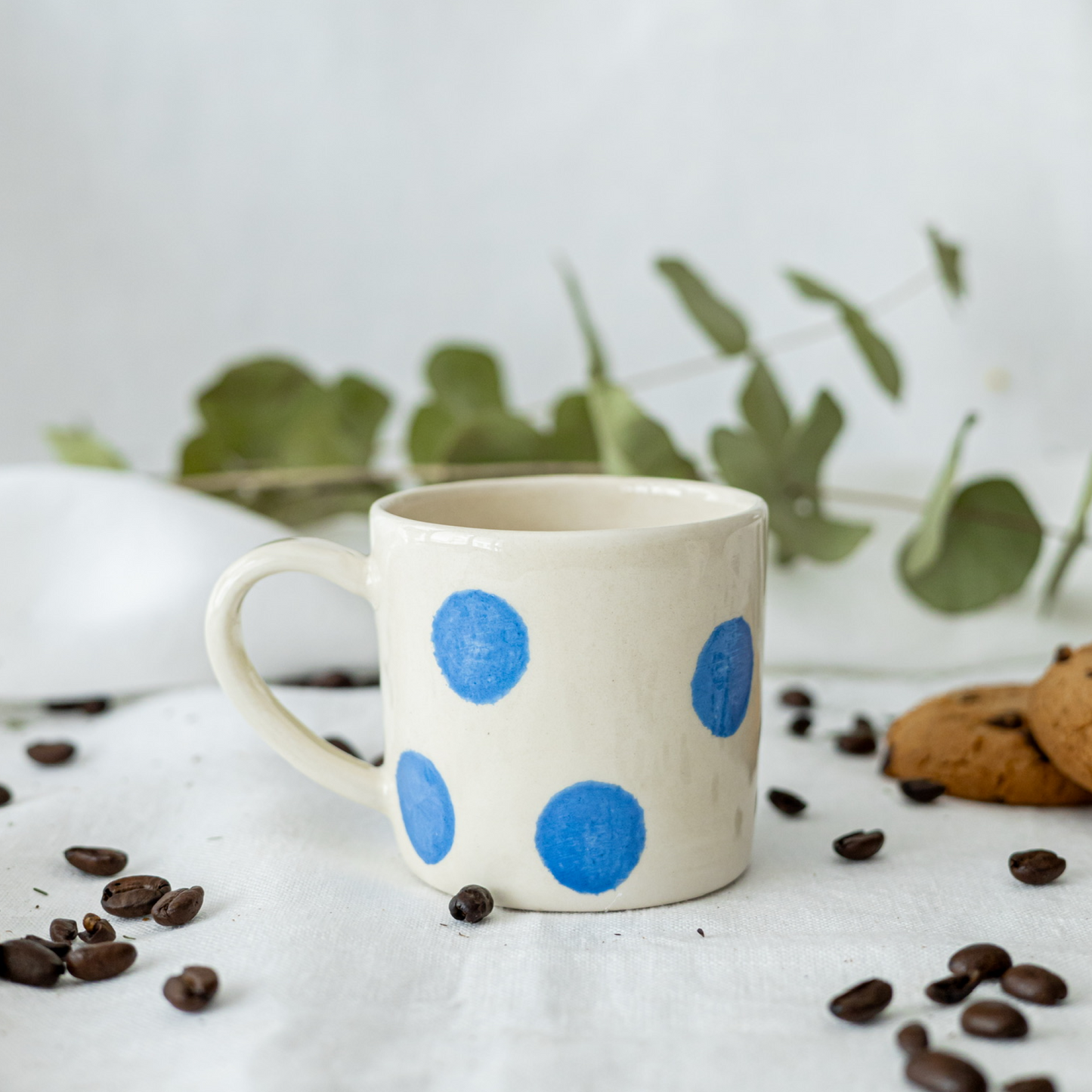 Blue Dots Seramik Fincan