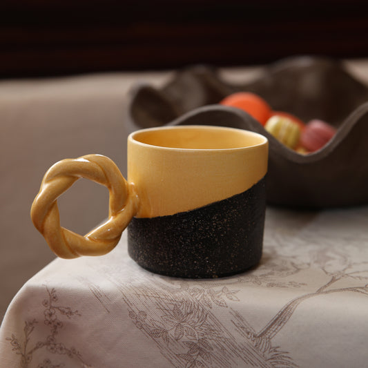 Stone Black Almond Fincan